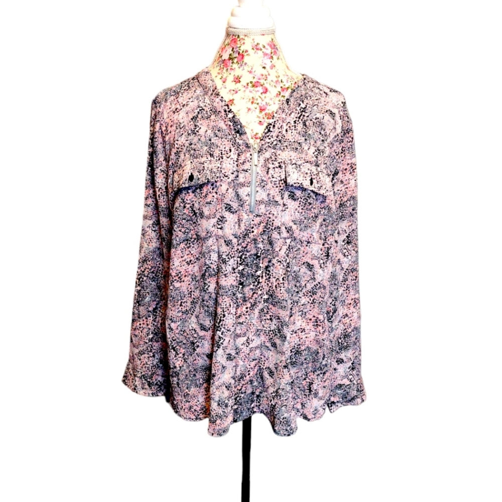 Valerie Stevens zippered blouse